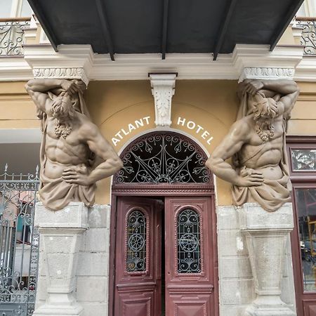 Atlant Hotel Tbilissi Extérieur photo